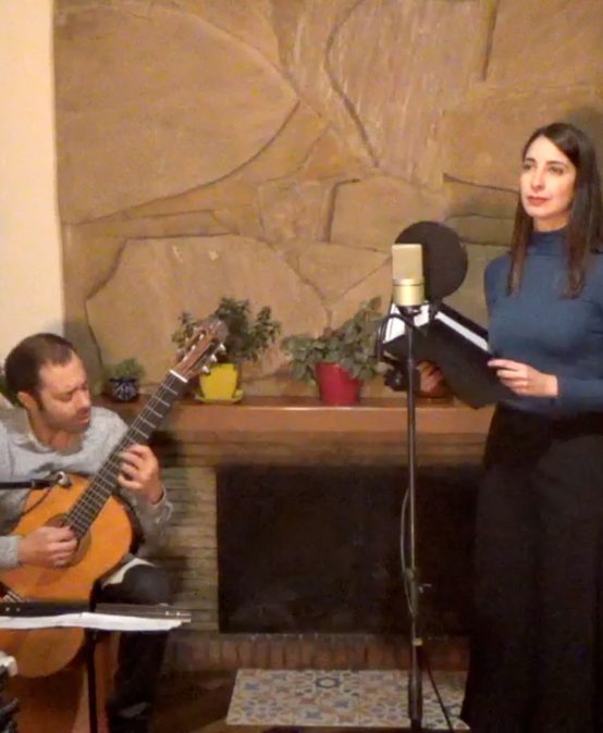 Memento Dúo, mezzosoprano y guitarra (Colombia)