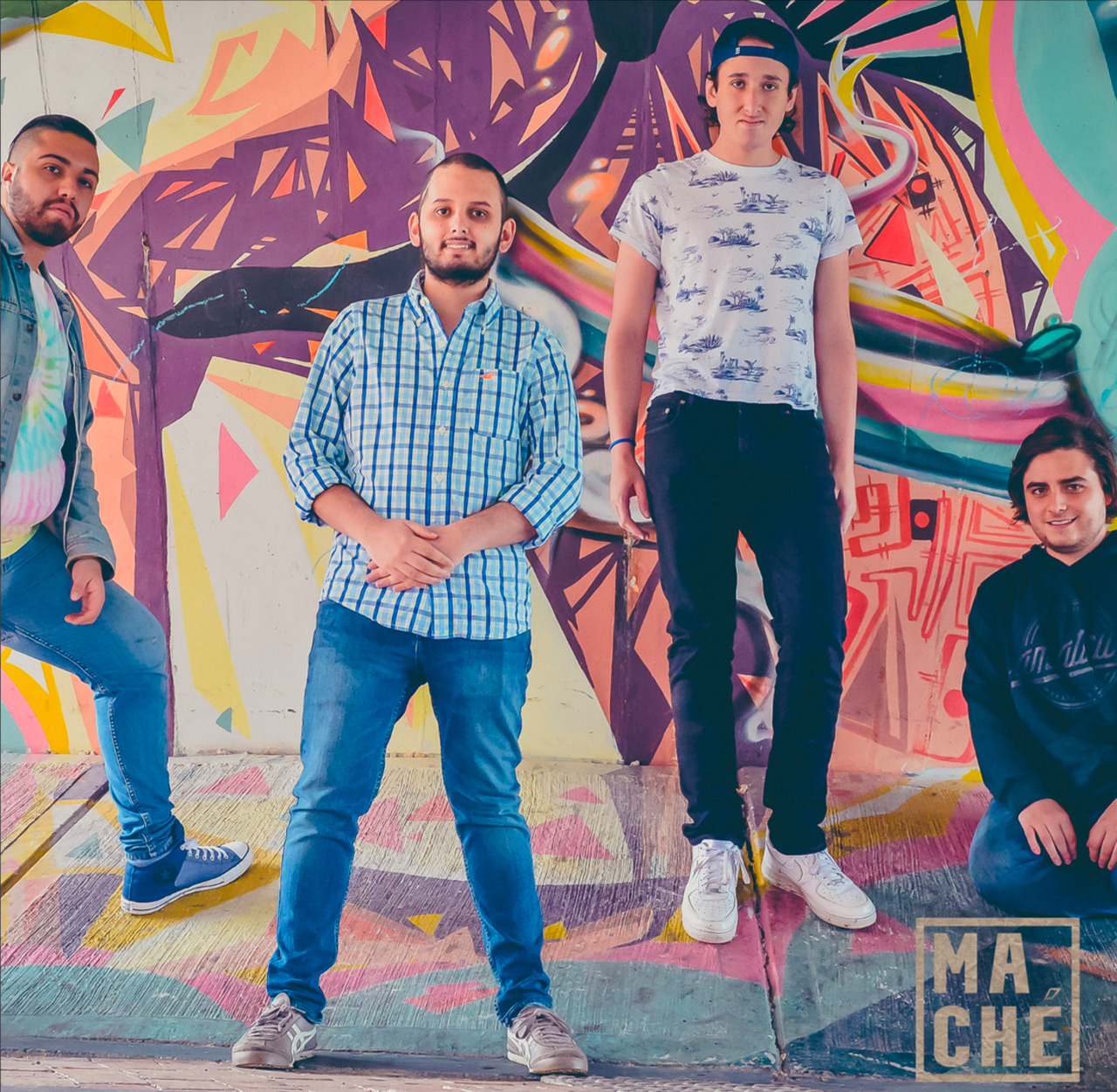 “Queremos seguir reviviendo el tropipop”: Juan Pablo Rodríguez, egresado de música ganador en la competencia estudiantil de grabación de AES