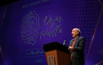 Uniandes otorga Reconocimiento Dejar Huella a la vida y obra del maestro Manuel Cubides