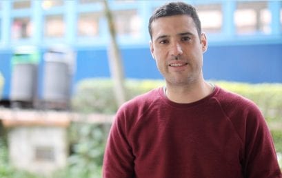 Egresado publica Los debates de La Habana: una mirada desde adentro