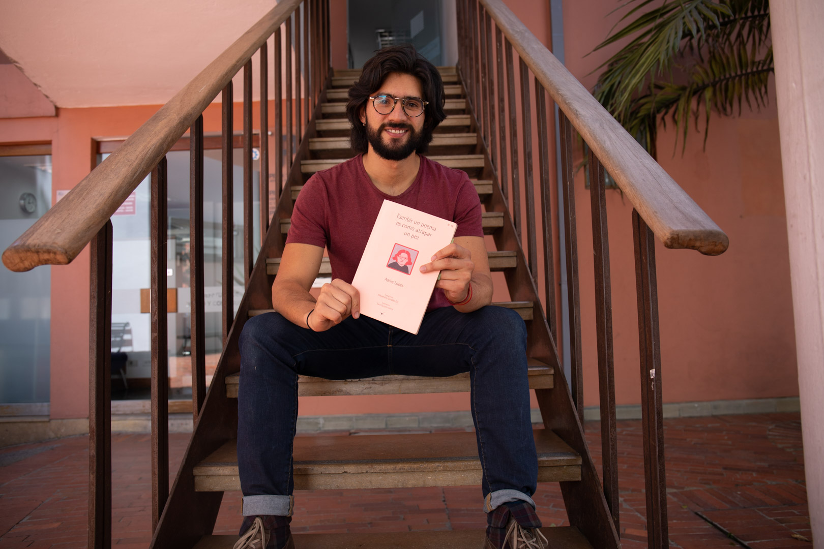 A final de 2018, editorial Tragaluz publicó Escribir un poema es como atrapar un pez
