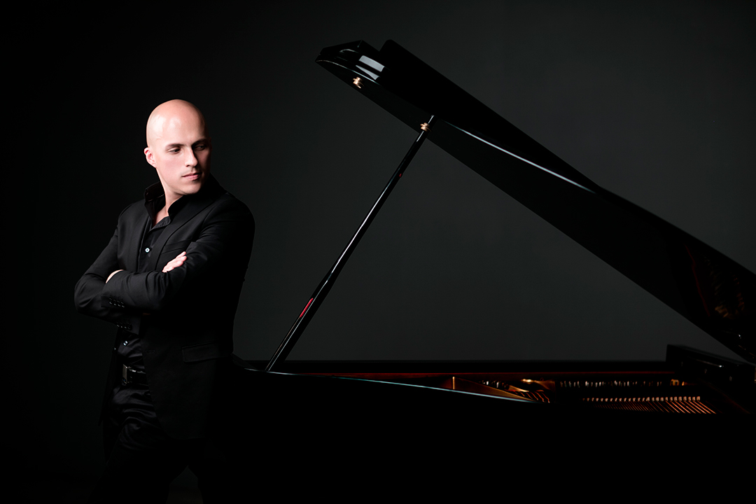 Juan Nicolás Morales, piano