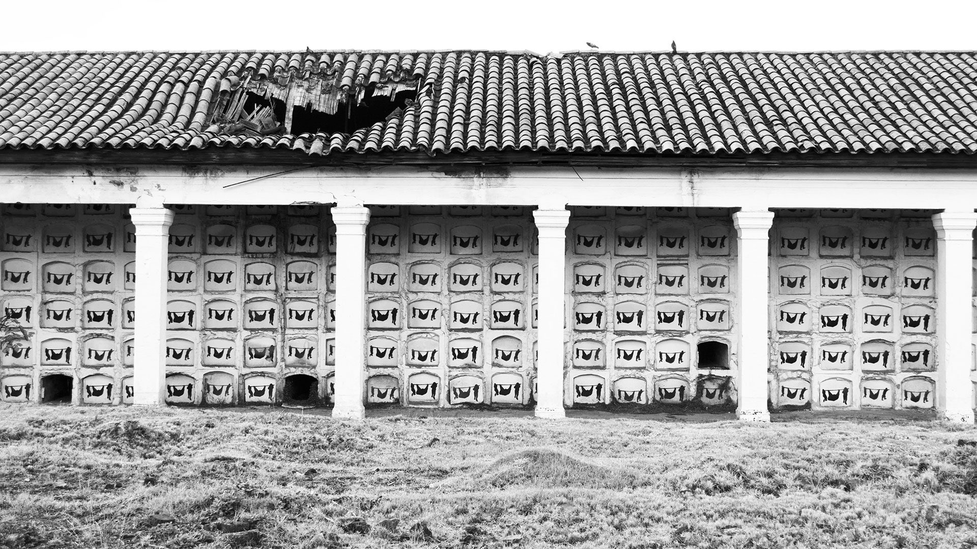 Apoyamos la decisión de conservar Los Columbarios del Cementerio Central y las obras de Antanas Mockus y la maestra Beatriz González.