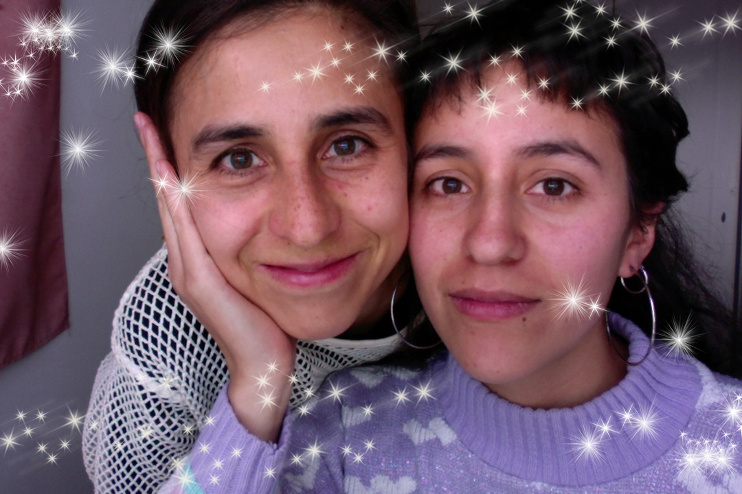 Nuestras egresadas nos comparten las fotografías de su cuarentena.