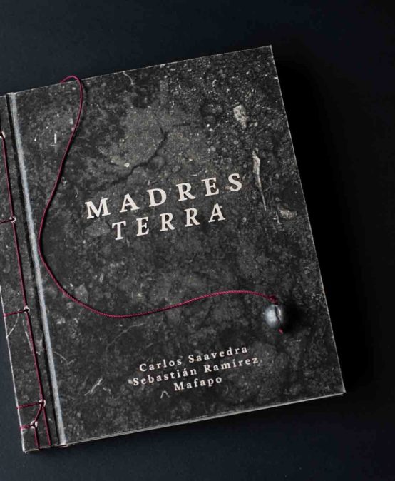 Lanzamiento: Preventa del foto libro Madres Terra