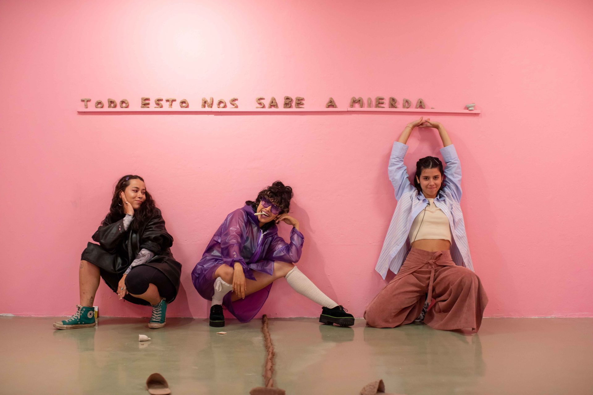 Creación colectiva desde lo intimo, la amistad y la cerámica
