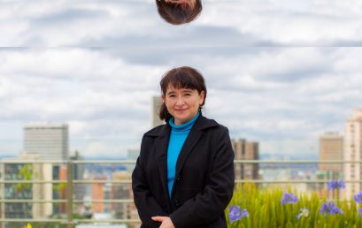 Myriam Luisa Díaz Moyano renovada como directora del Departamento de Arte