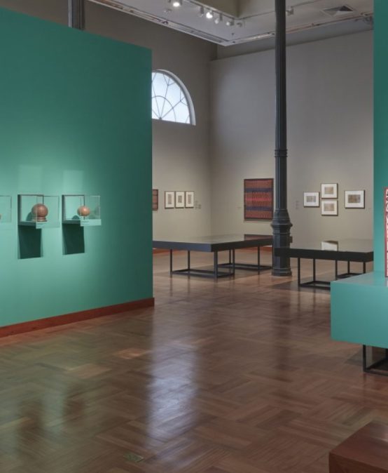Conferencia Fragmentar lo moderno. Las nuevas colecciones del Museo de Arte de Lima