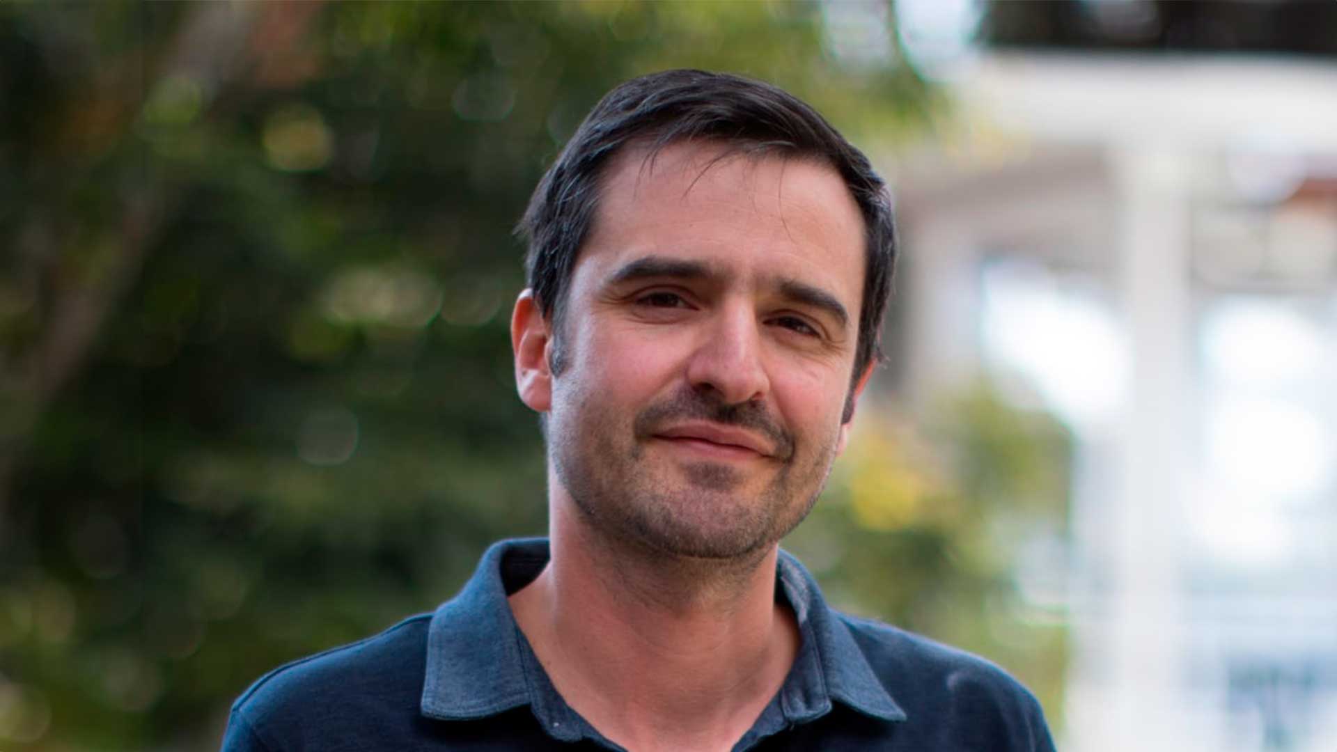 Lorenzo Morales profesor del Centro de Estudios en Periodismo - CEPER es jurado del Premio Nacional de Periodismo Simón Bolívar 2024.