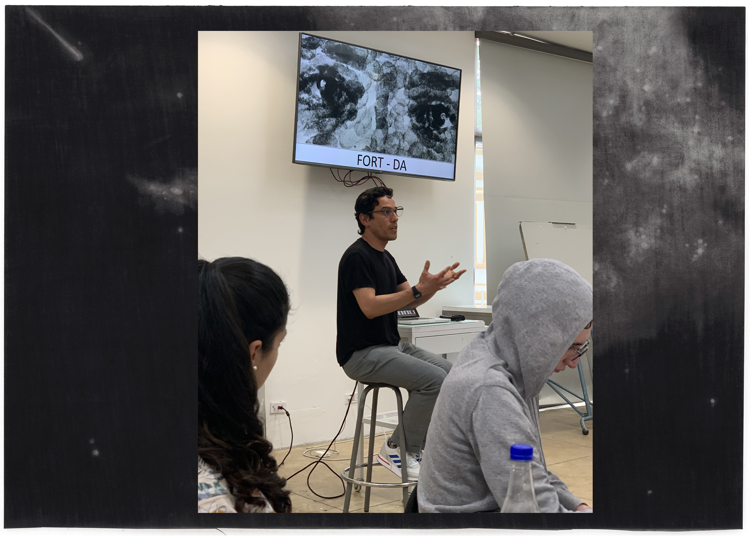 El Departamento de Arte y la Facultad de Artes y Humanidades lamentan el fallecimiento de Giovanni Vargas Luna El Departamento de Arte y la Facultad de Artes y Humanidades lamentan el fallecimiento de Giovanni Vargas Luna